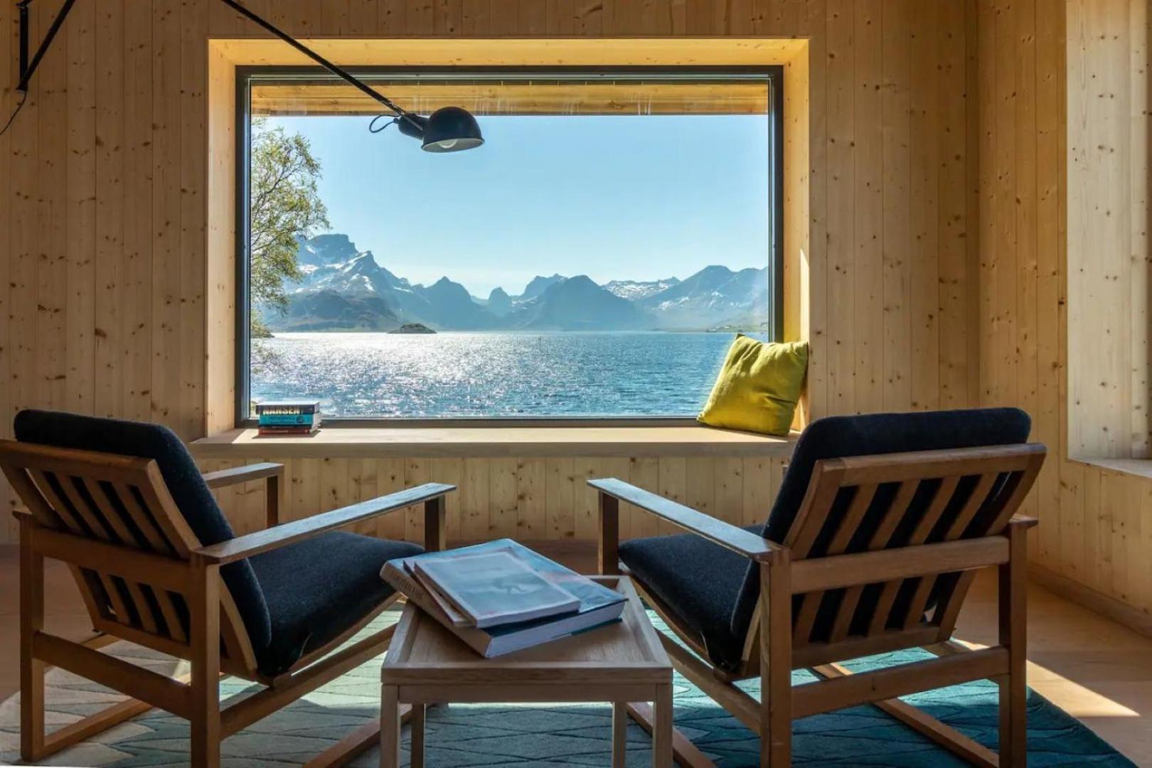 Minkfarmen, Spacious Seaside Cabin With Scenic View Ramberg Exterior foto